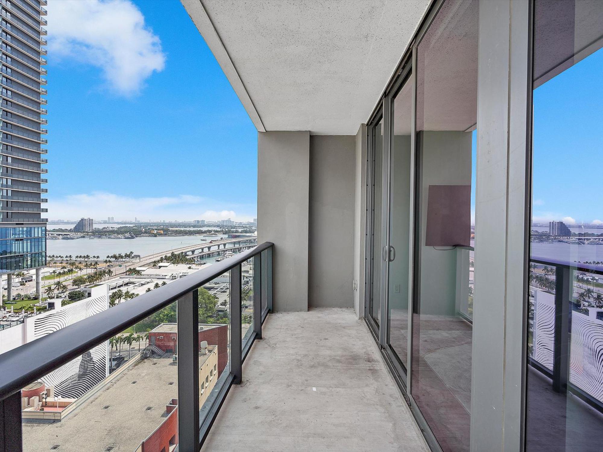 X Lounge Iv - High-rise With Rooftop Pool In Downtown *